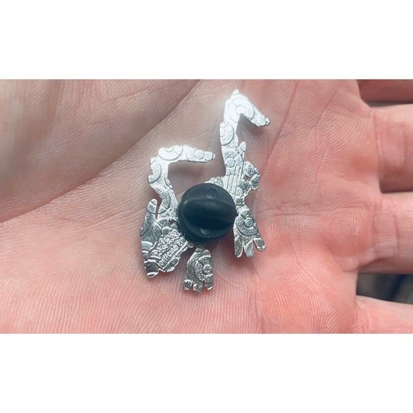 SOLD - 3 Pokémon Card Bundle + 1 Pin • Ultra Rare Black Star Promos - Picture 6 of 9